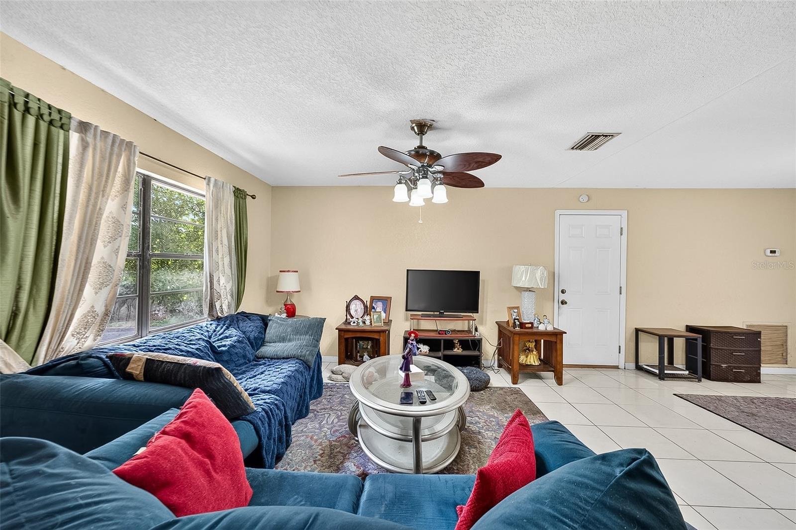 1917 CEDARBROOKE DRIVE
