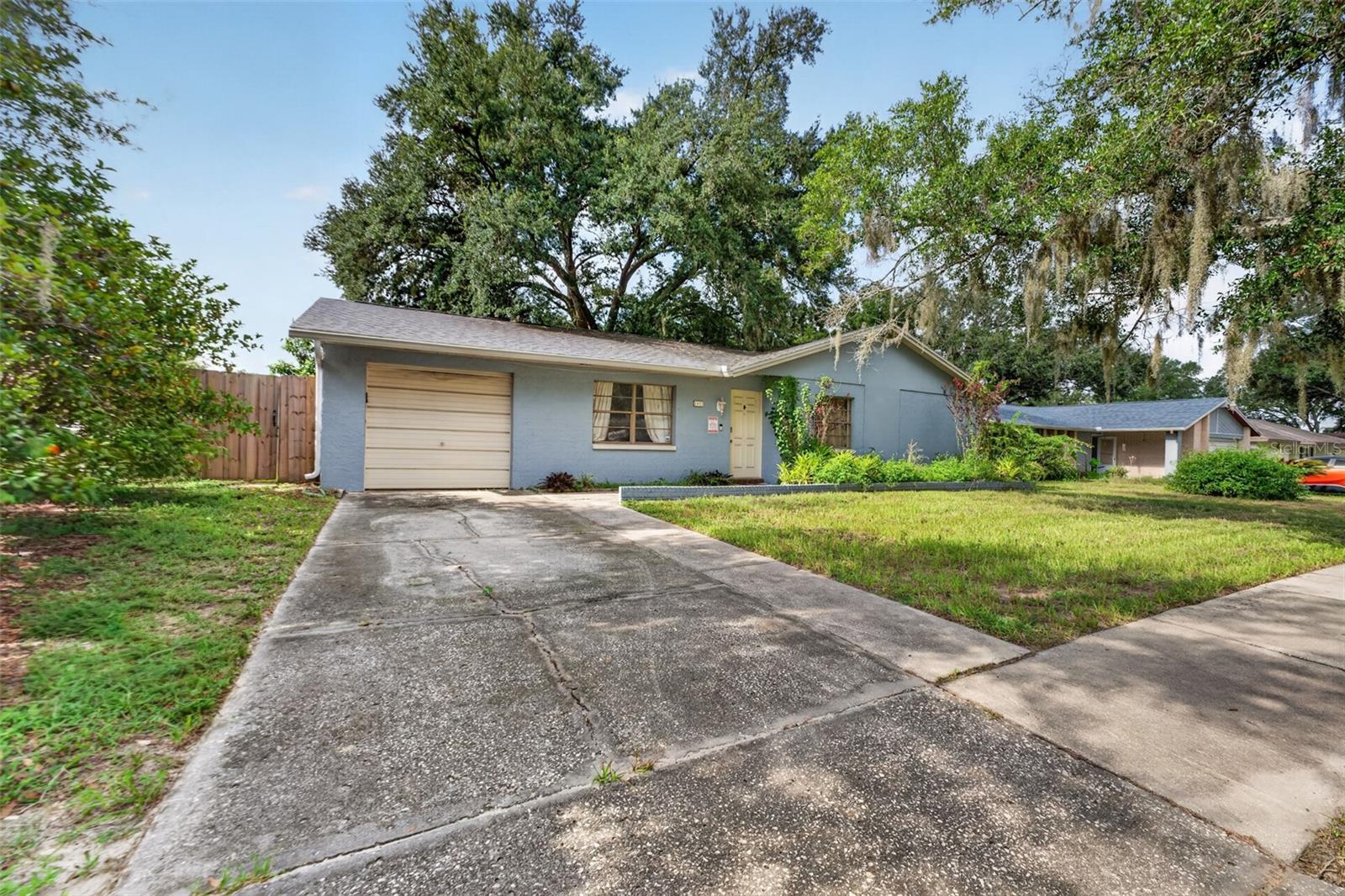 1917 CEDARBROOKE DRIVE