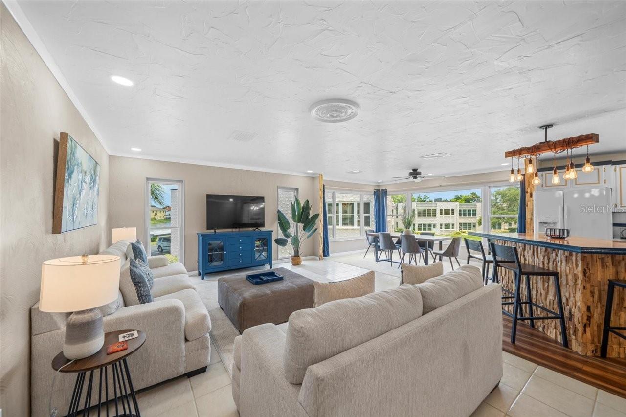 GARDENS THE CONDO - Residential