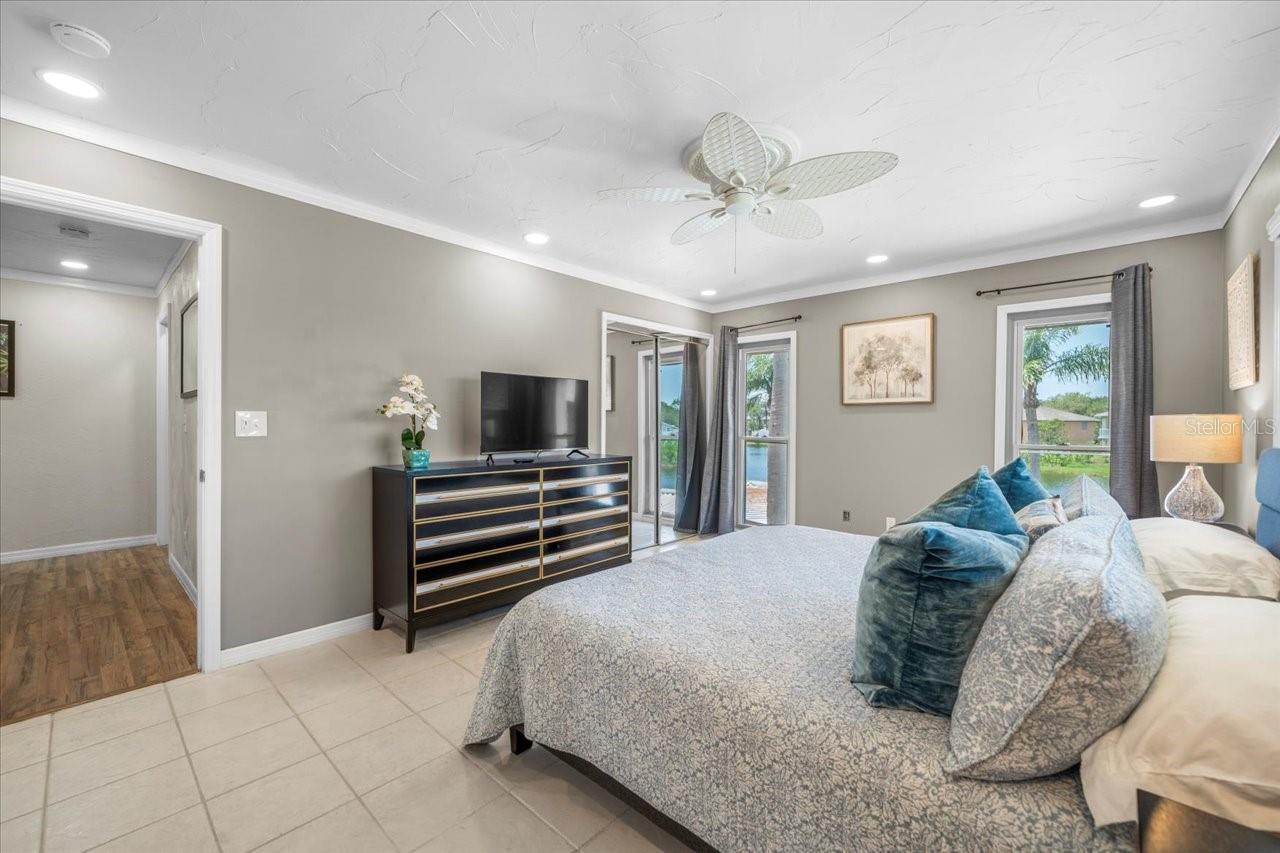 GARDENS THE CONDO - Residential