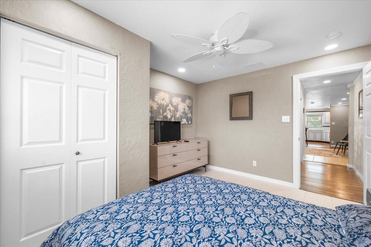 GARDENS THE CONDO - Residential