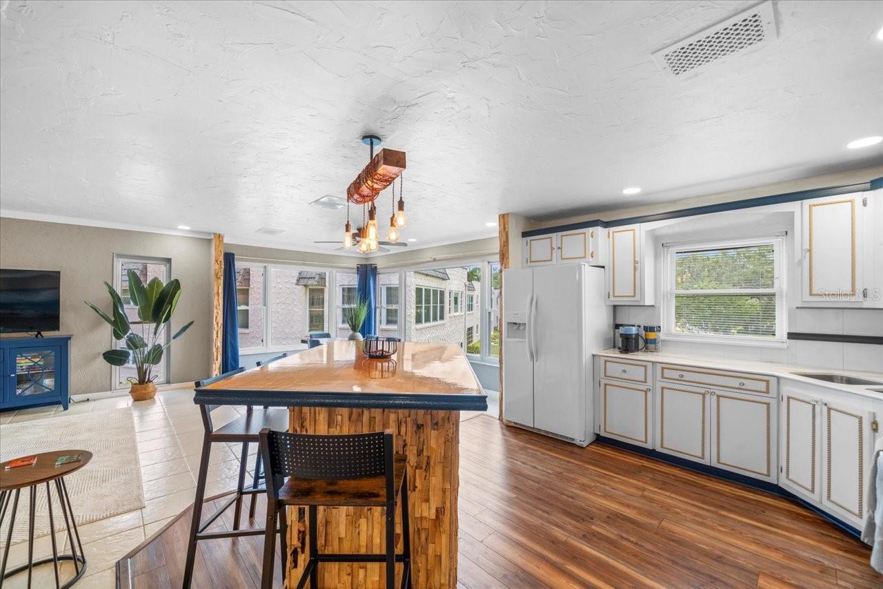 GARDENS THE CONDO - Residential