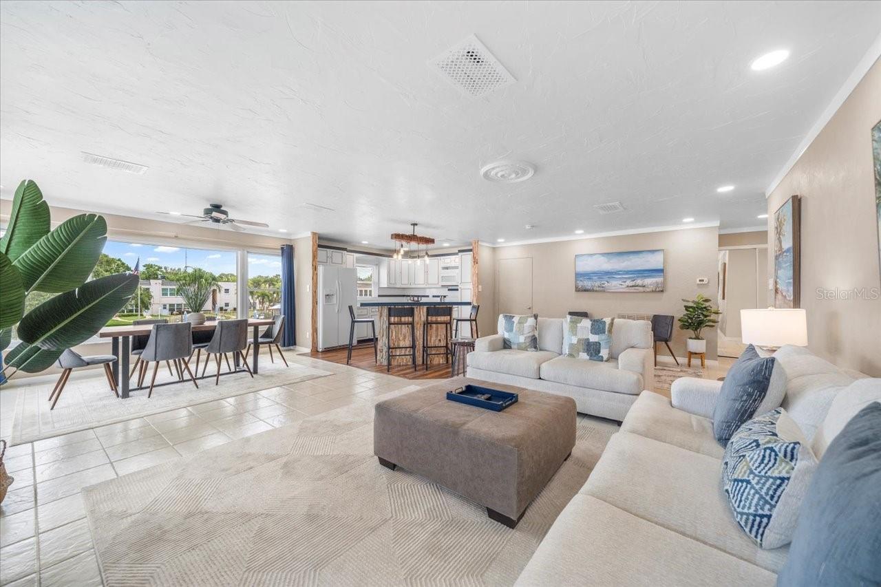 GARDENS THE CONDO - Residential