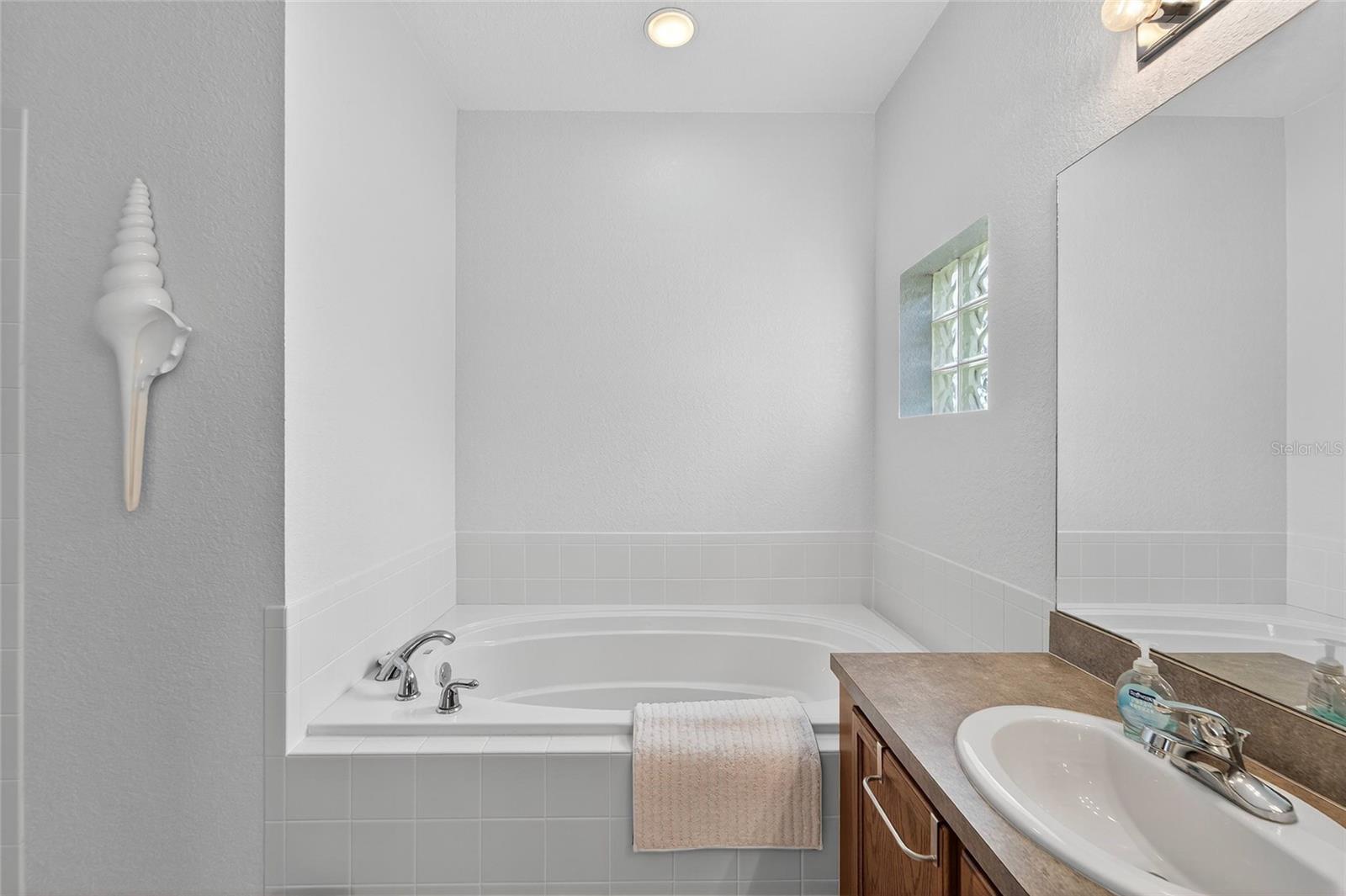 MT OLIVE SHORES NORTH ADD 04 - Residential