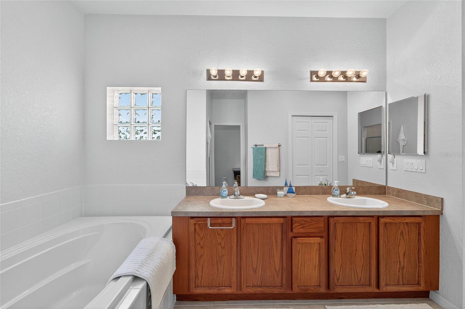 MT OLIVE SHORES NORTH ADD 04 - Residential