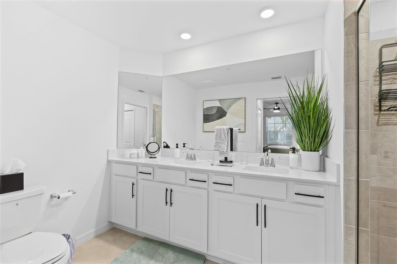 CALUSA COUNTRY CLUB - Residential Lease