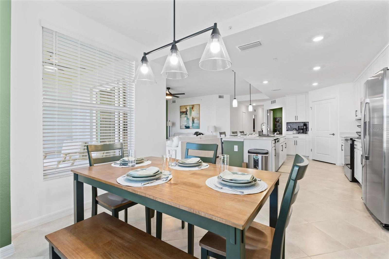 CALUSA COUNTRY CLUB - Residential Lease