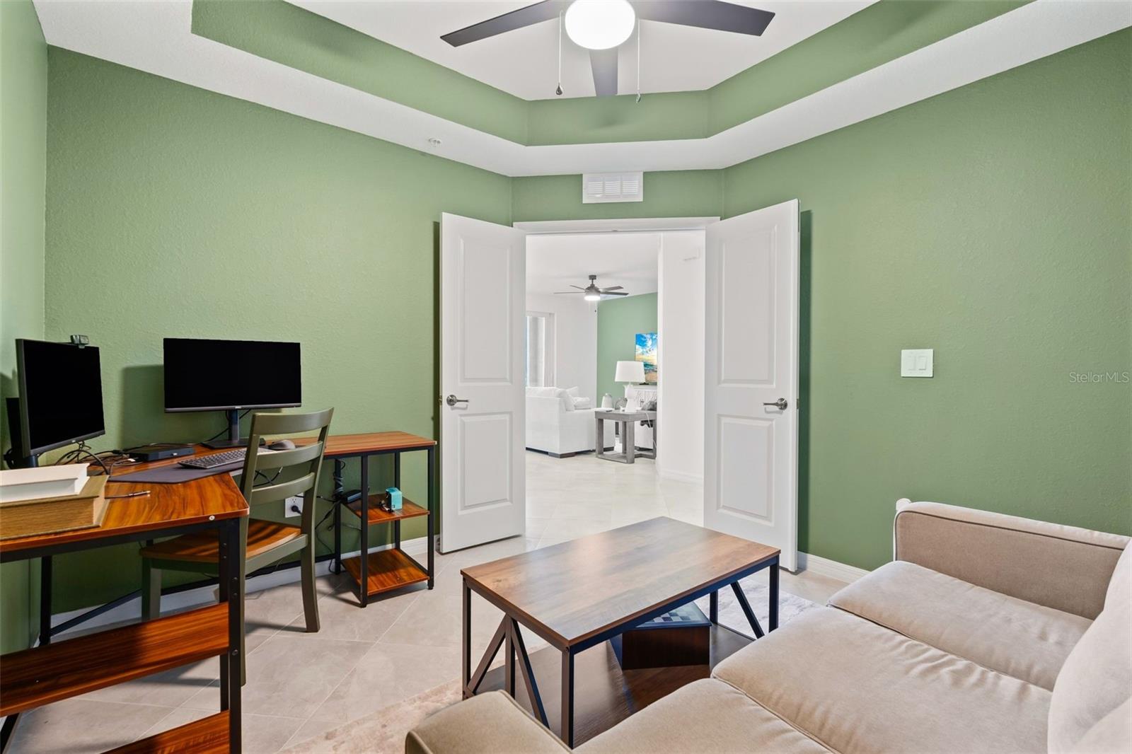 CALUSA COUNTRY CLUB - Residential Lease