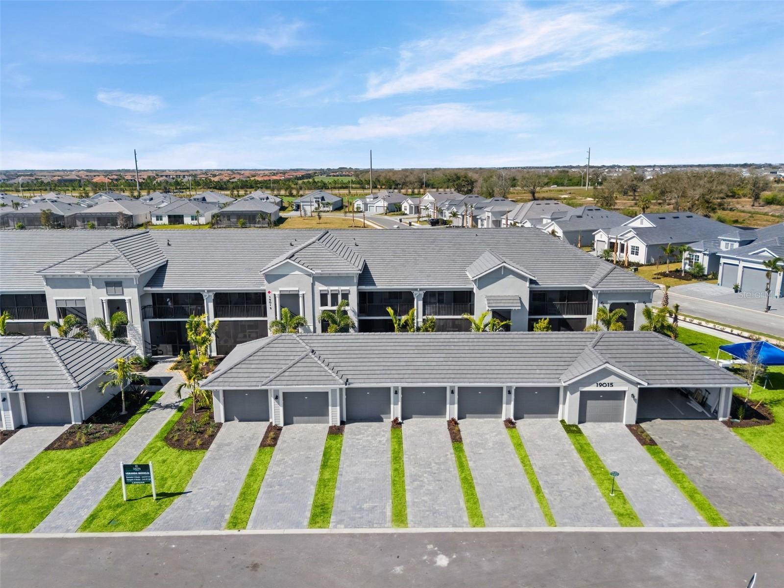 CALUSA COUNTRY CLUB - Residential Lease