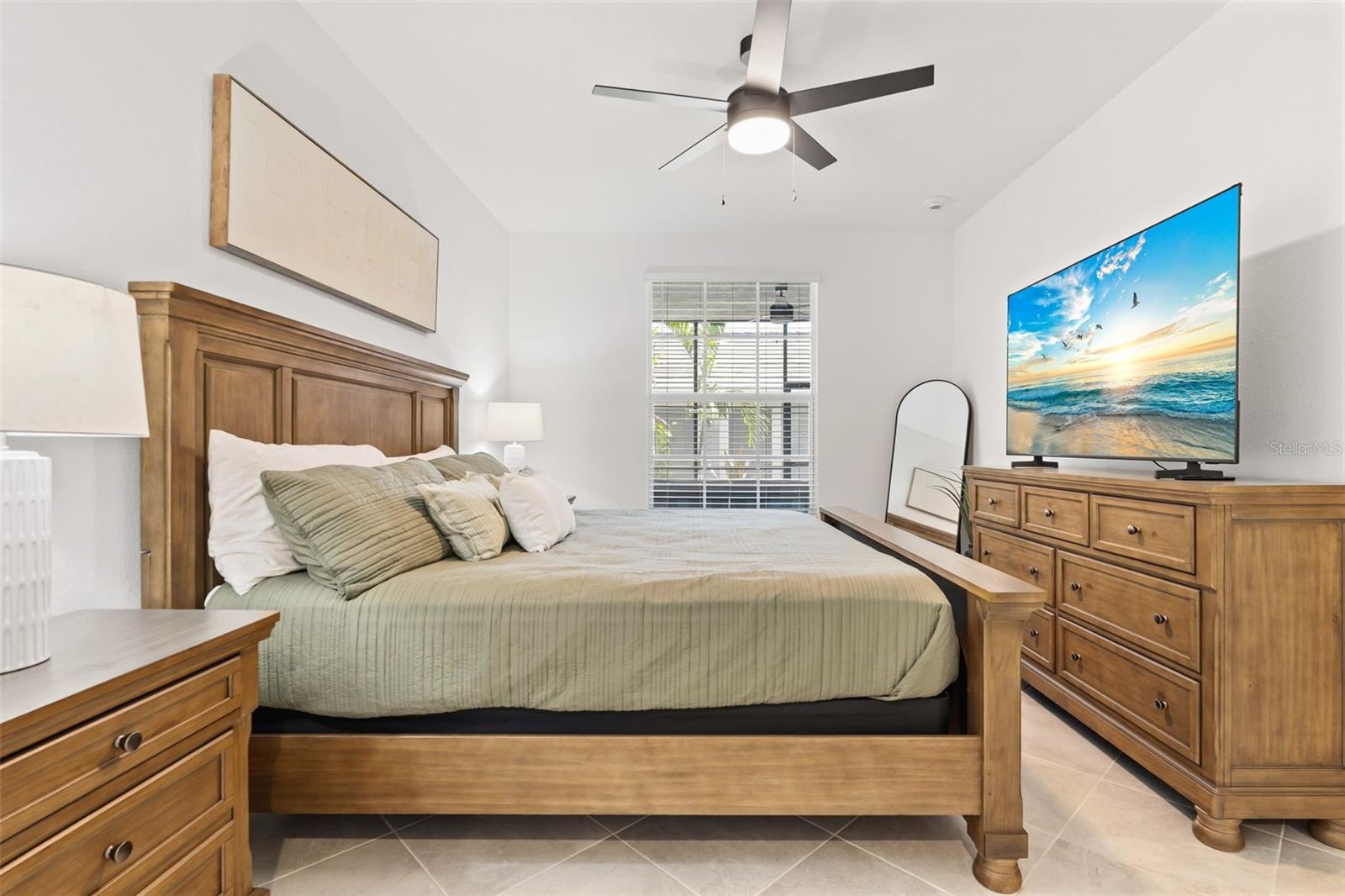 CALUSA COUNTRY CLUB - Residential Lease