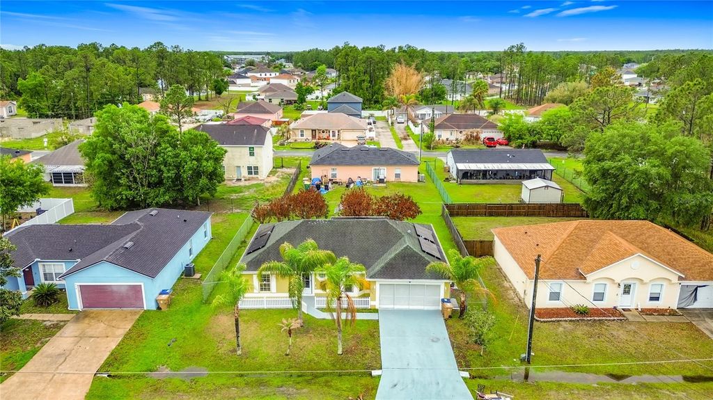 Photo of 972 Cambridge Court, Kissimmee, FL 34758 (MLS # O6398481)