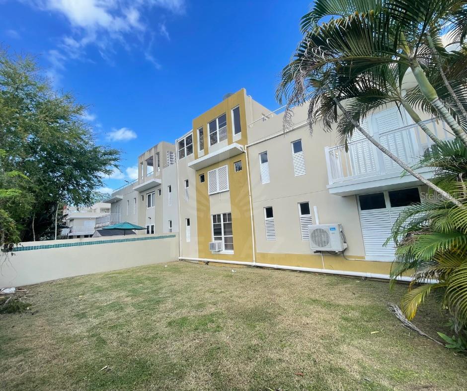 THE CLUSTERS - Residential