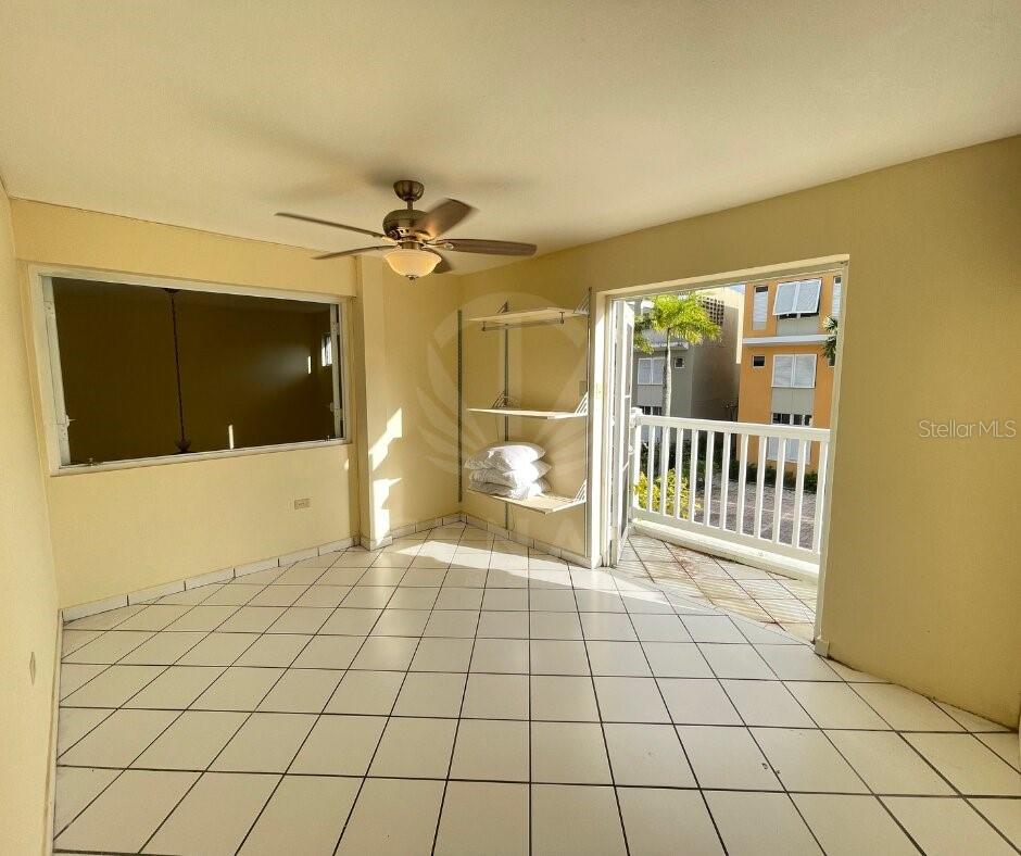 THE CLUSTERS - Residential