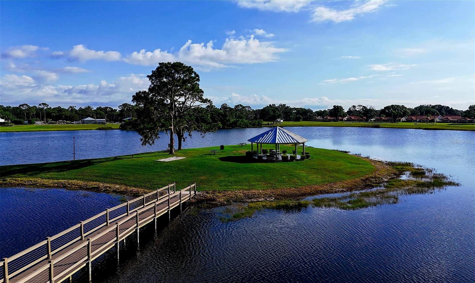 SUN N LAKE - Residential