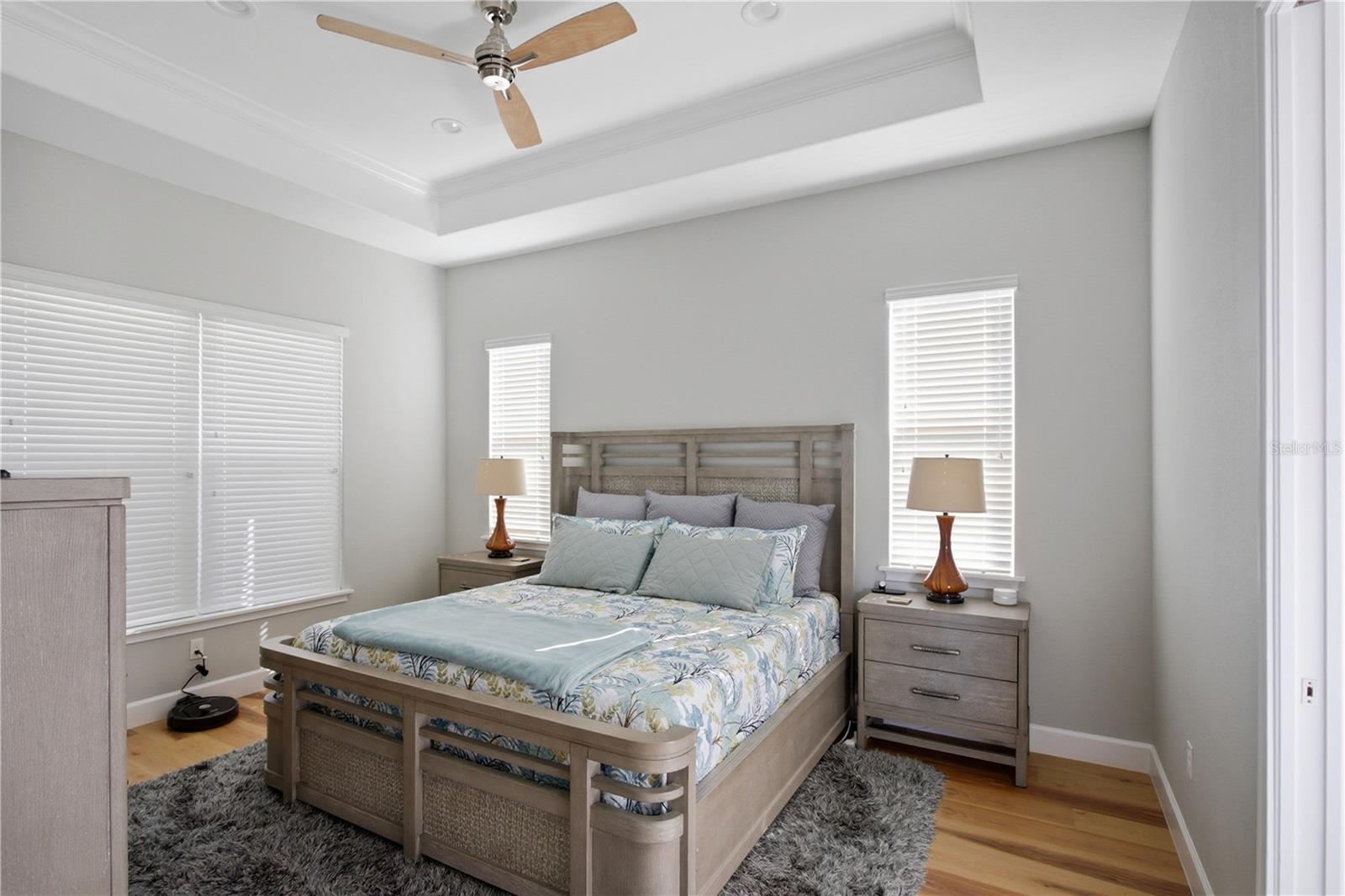 SUN N LAKE - Residential