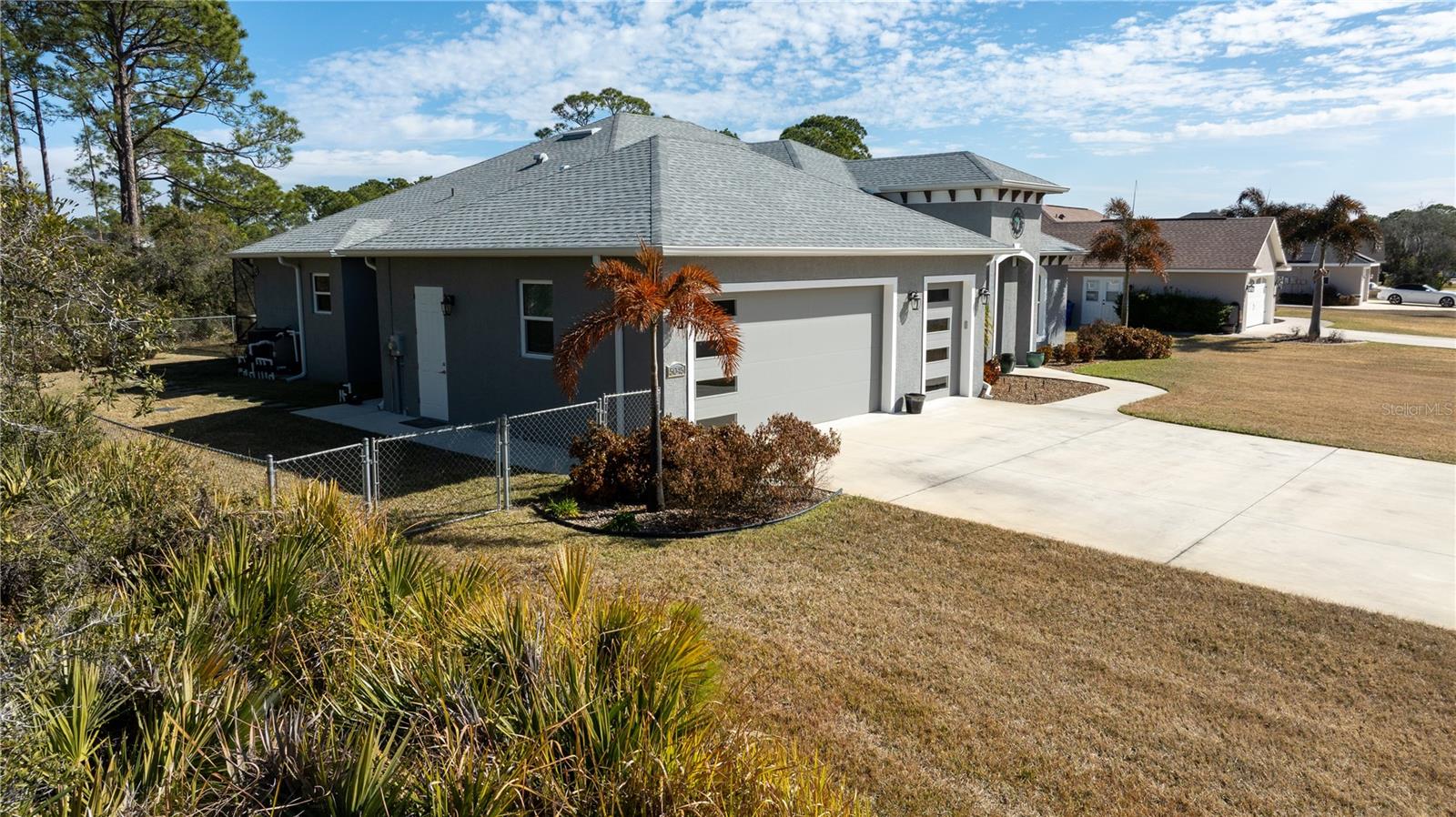 SUN N LAKE - Residential