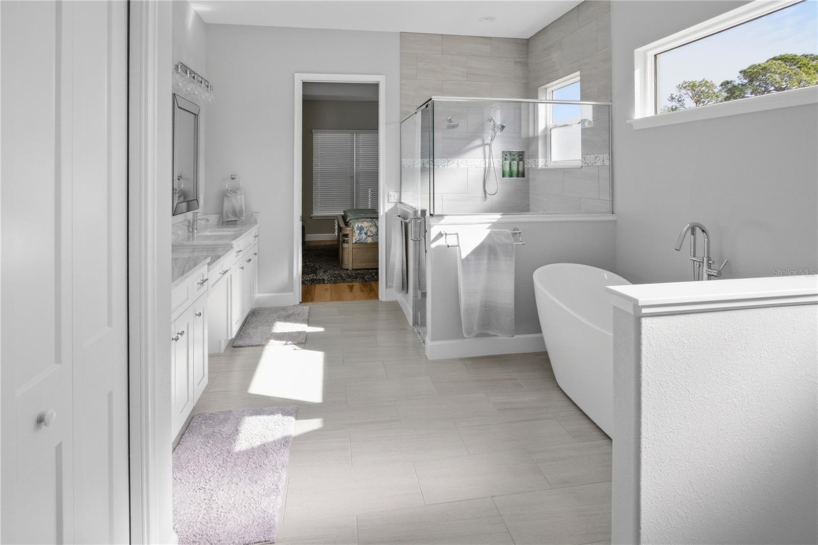 SUN N LAKE - Residential