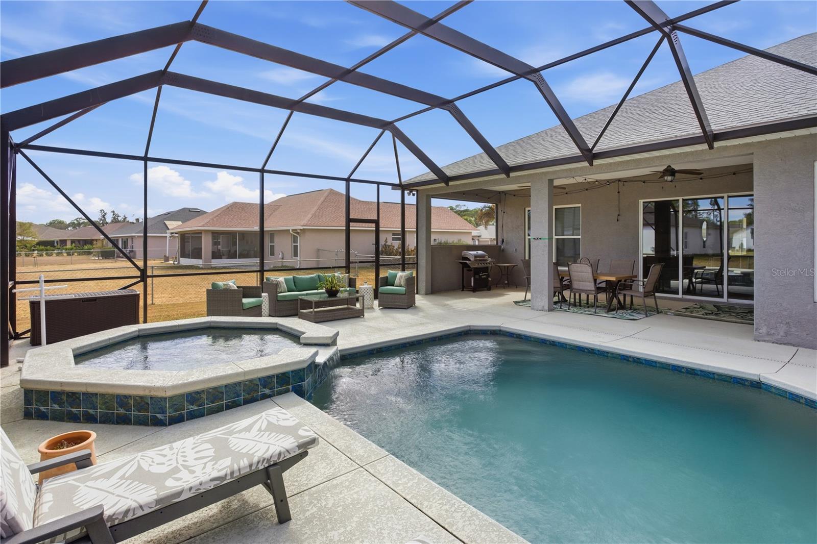 SUN N LAKE - Residential