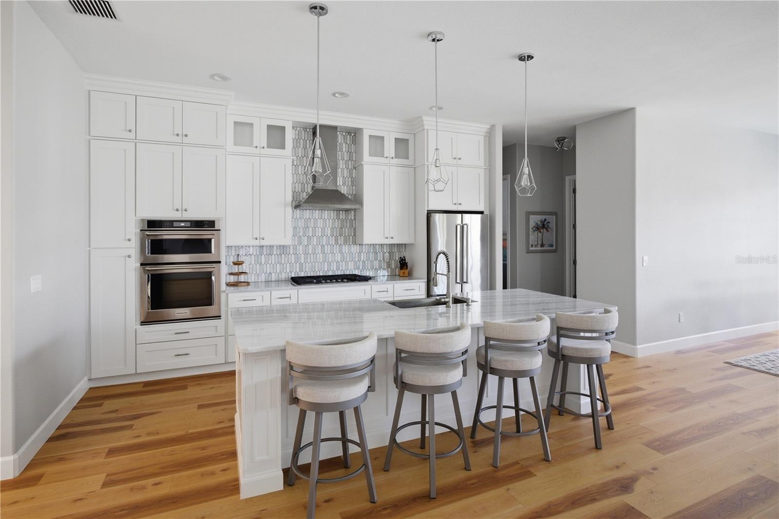 SUN N LAKE - Residential