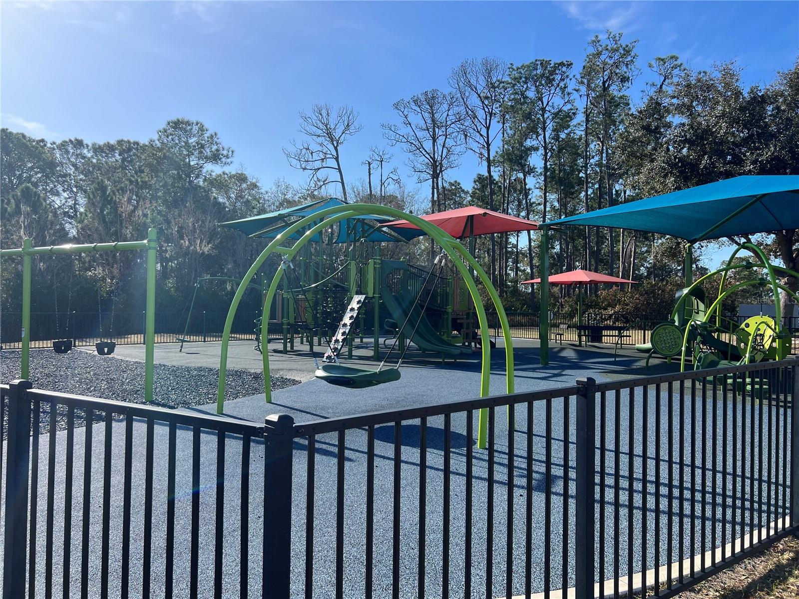 SUN N LAKE - Residential