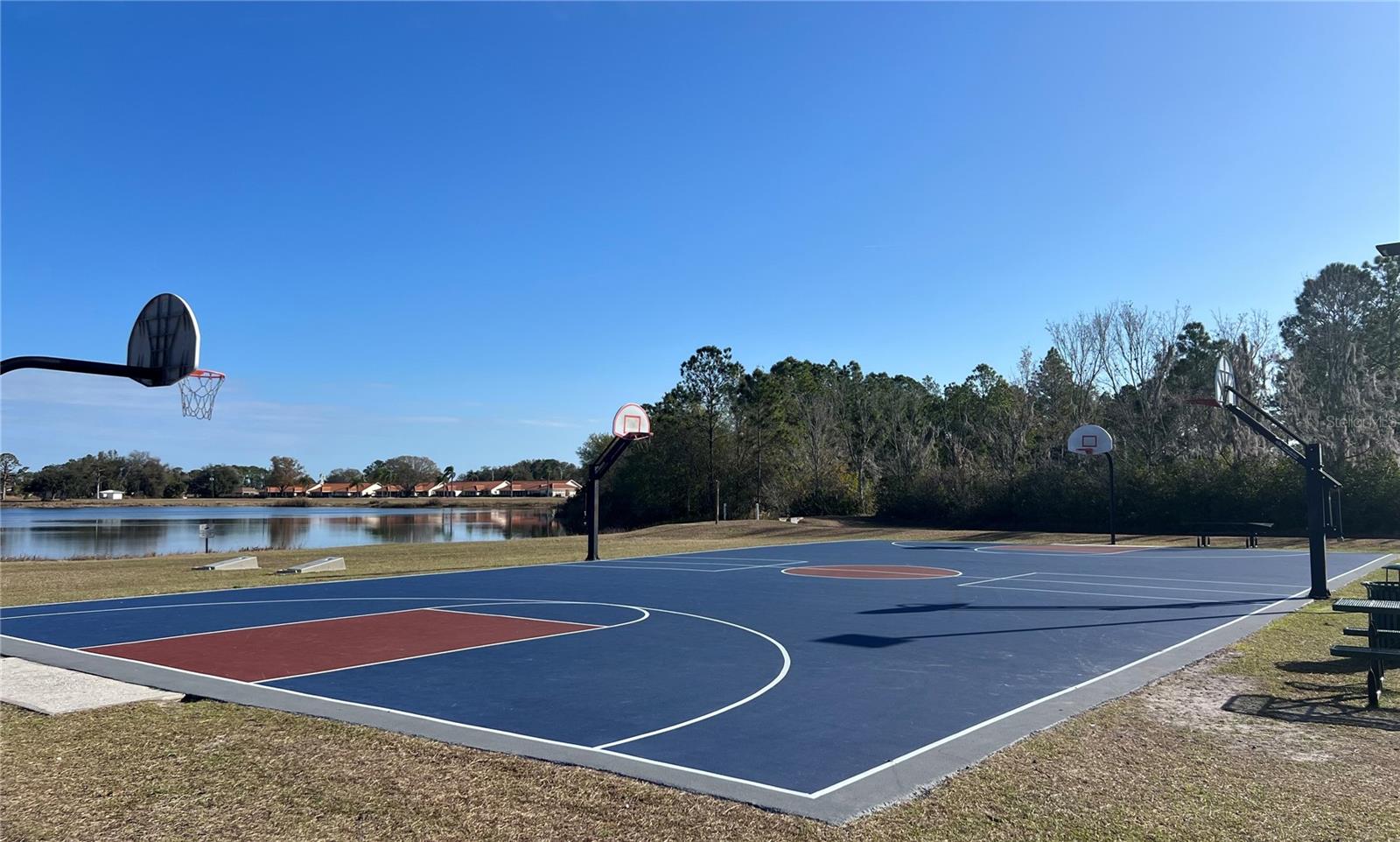 SUN N LAKE - Residential