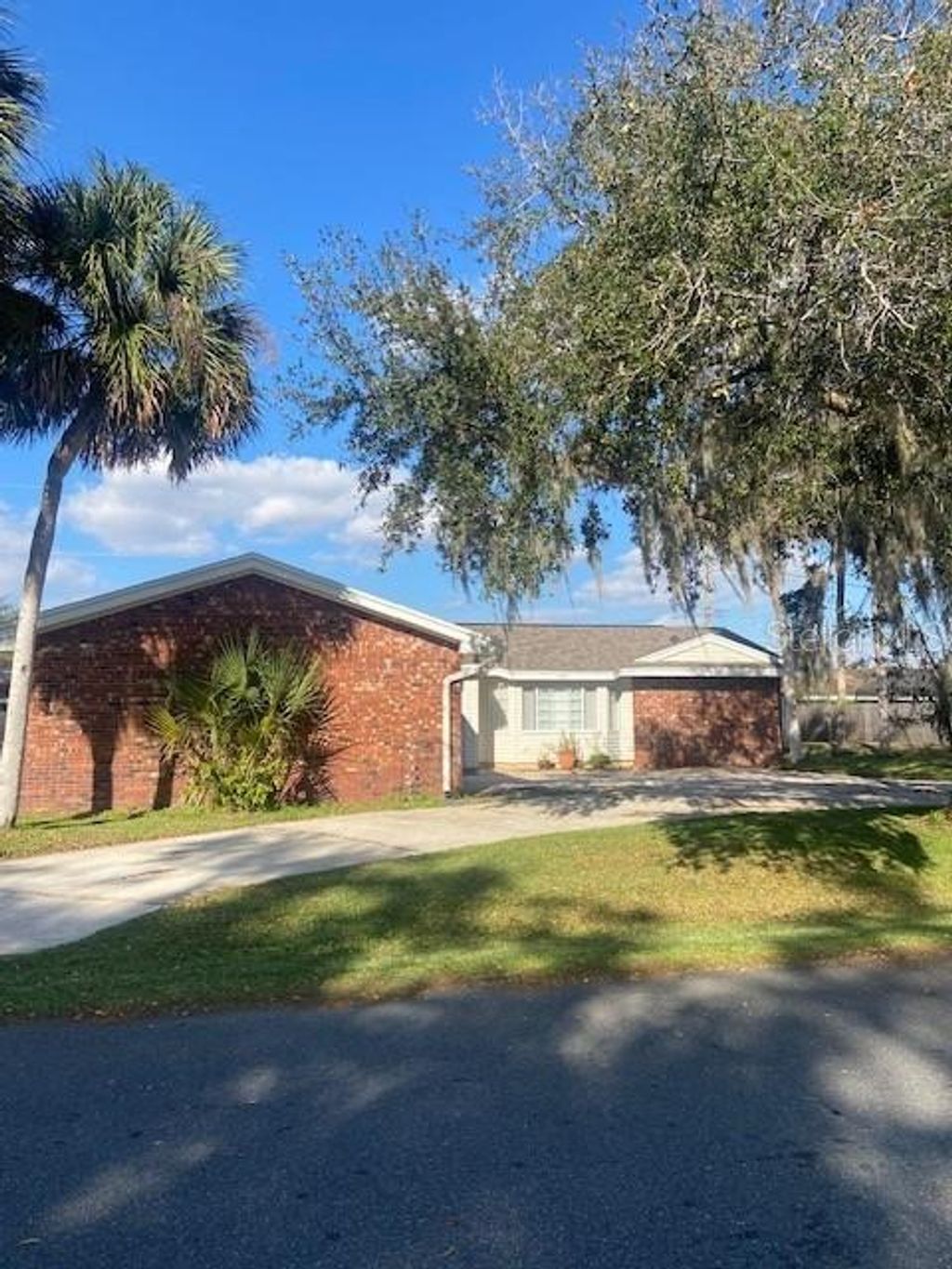 Photo of 2681 Robin Avenue, Kissimmee, FL 34744 (MLS # S5141143)
