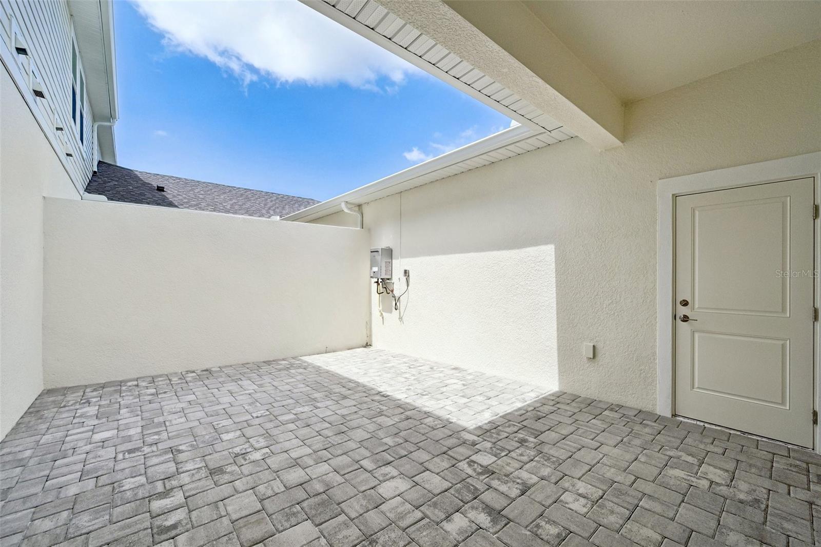 4442 SUNSET GARDEN STREET