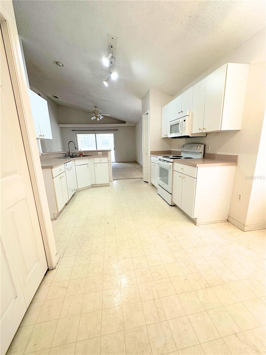 OAKWOOD GOLF CLUB PH 02 - Residential