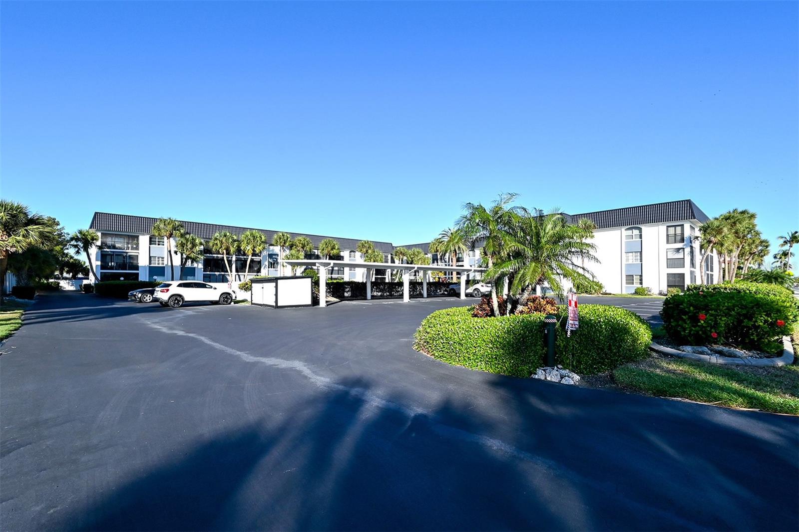 BEACHWAY APTS - Residential