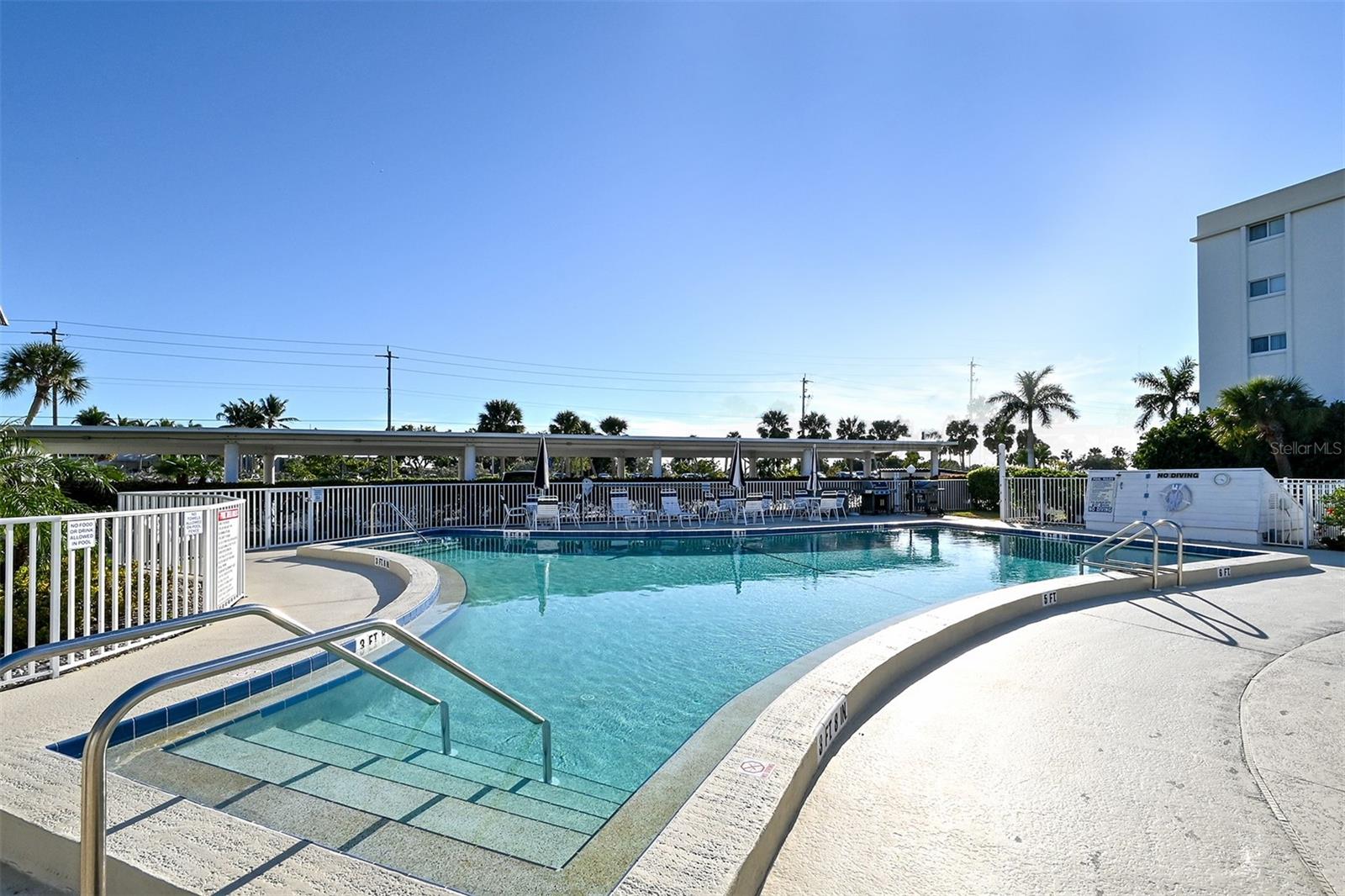 BEACHWAY APTS - Residential