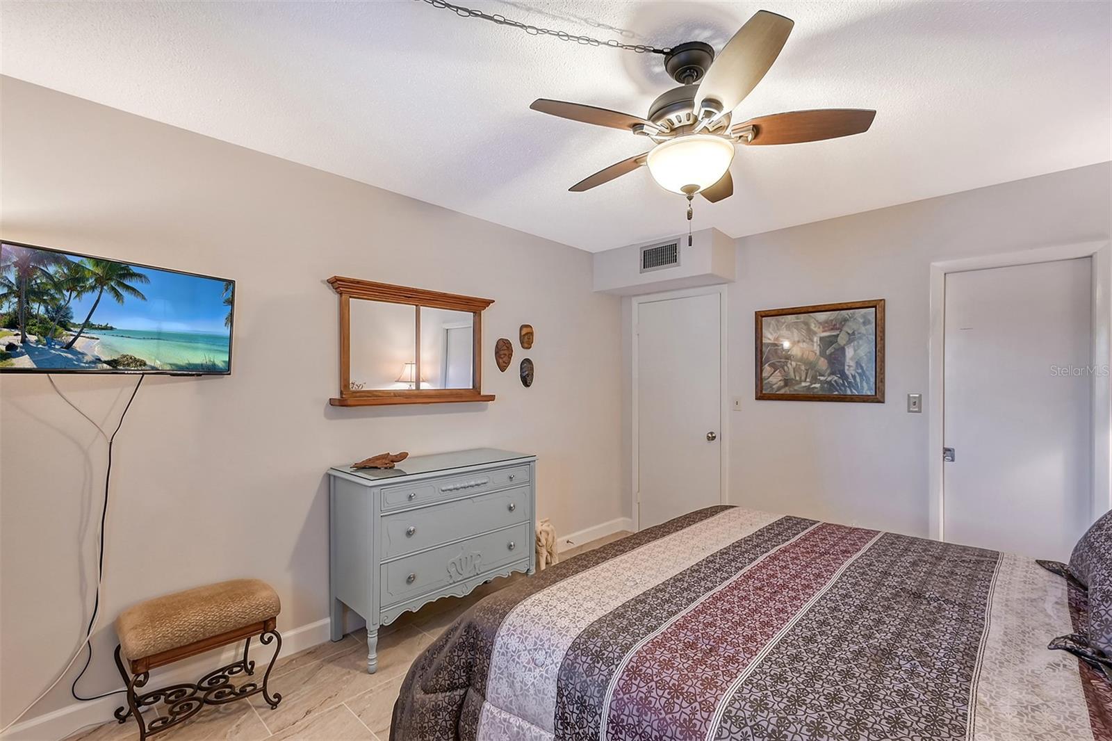 BEACHWAY APTS - Residential