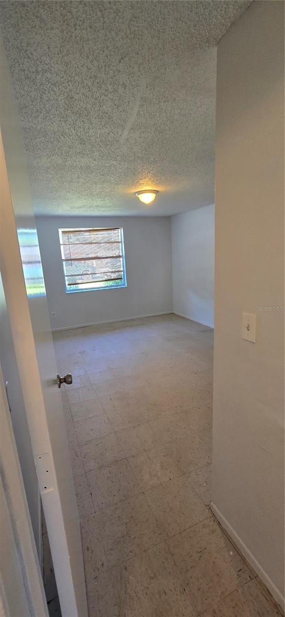 CAYMAN PARK - Residential Income