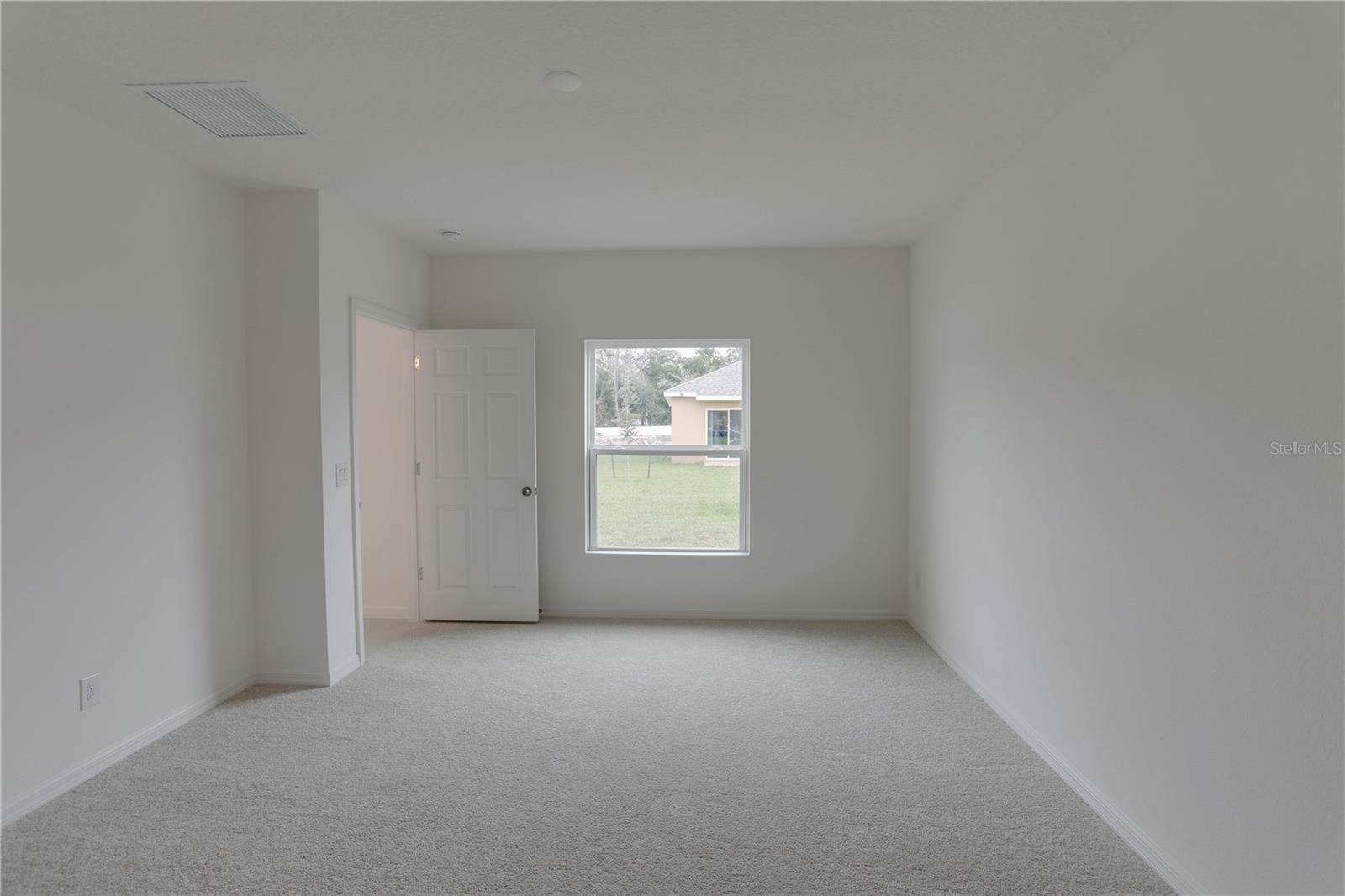 DAVENPORT ESTATES - Residential Lease