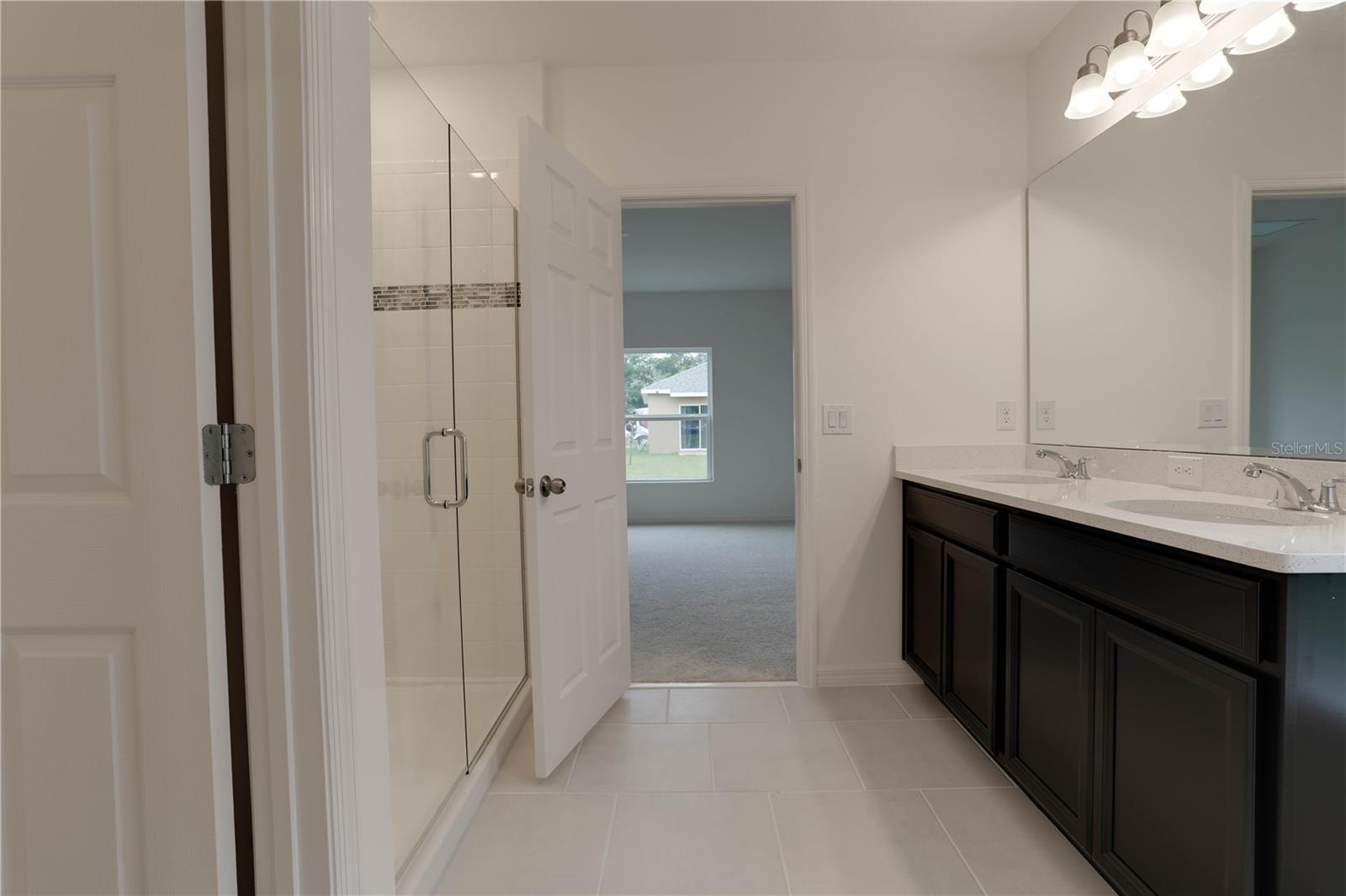 DAVENPORT ESTATES - Residential Lease