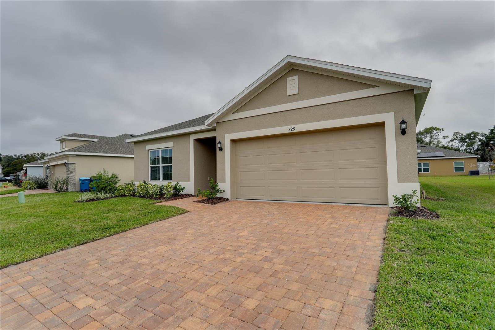 DAVENPORT ESTATES - Residential Lease