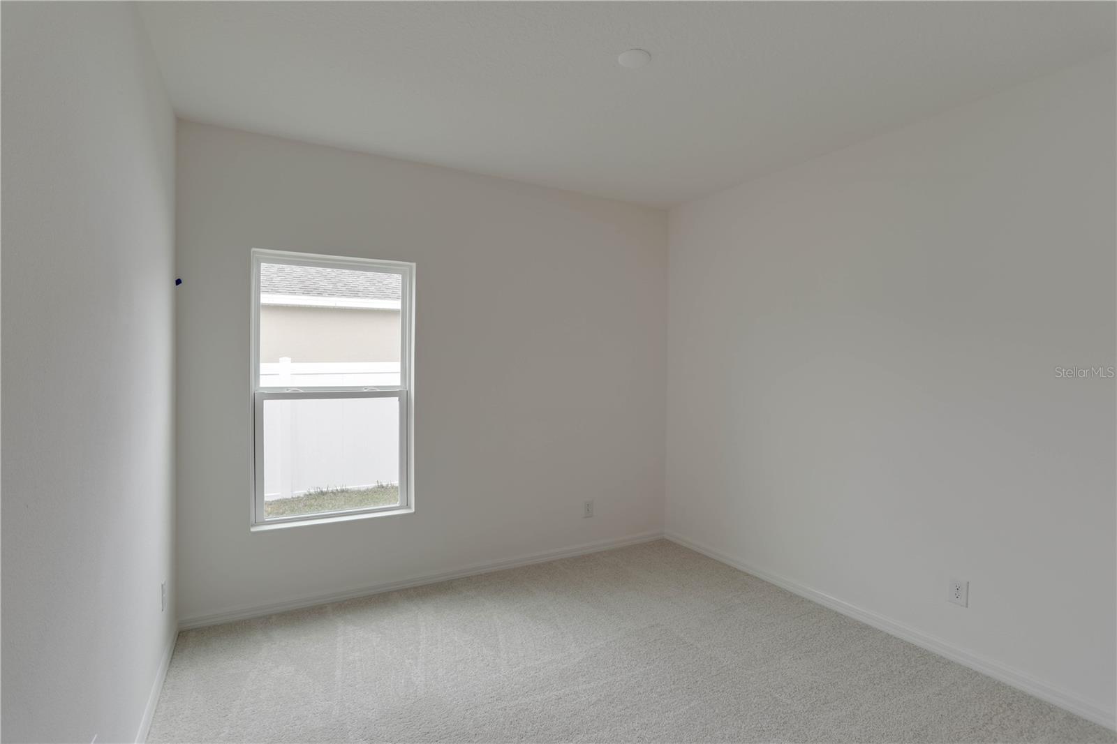 DAVENPORT ESTATES - Residential Lease