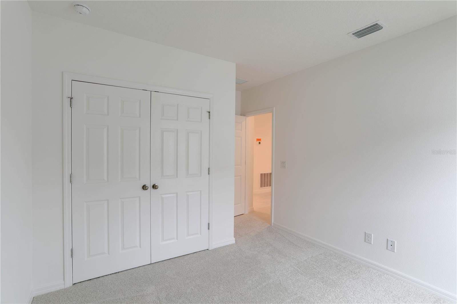 DAVENPORT ESTATES - Residential Lease