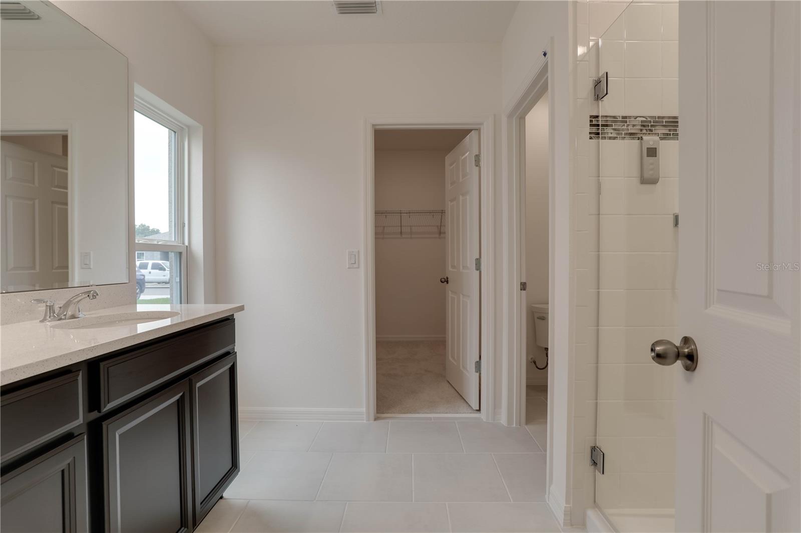 DAVENPORT ESTATES - Residential Lease