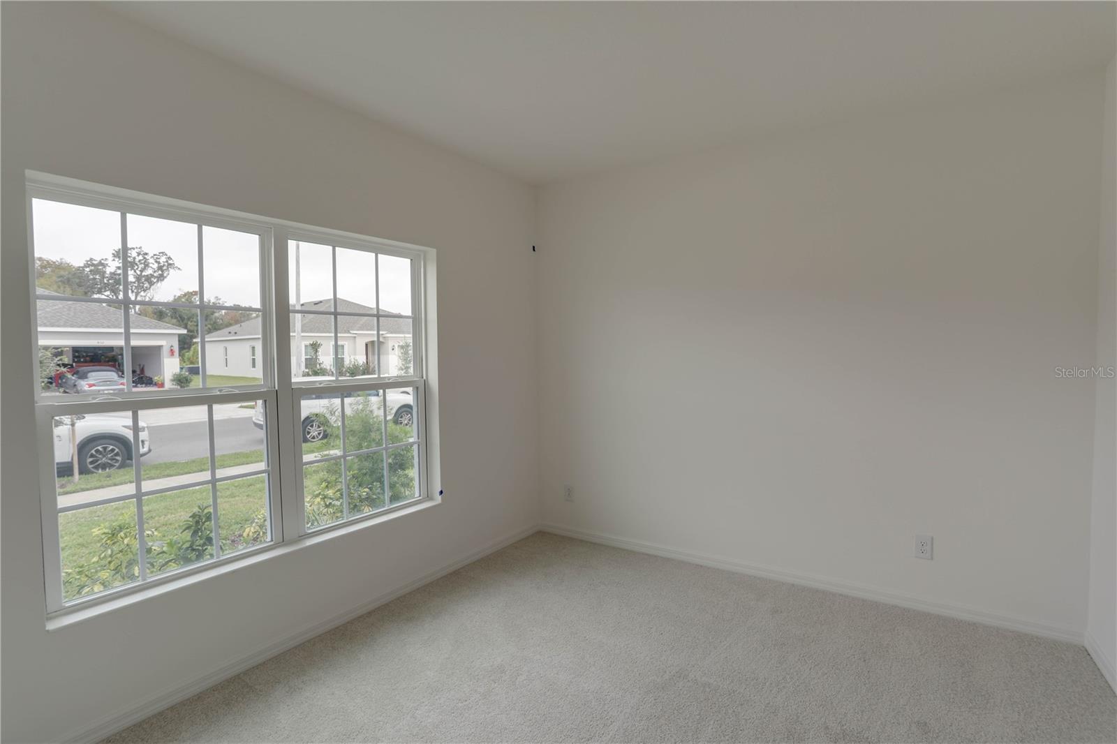 DAVENPORT ESTATES - Residential Lease