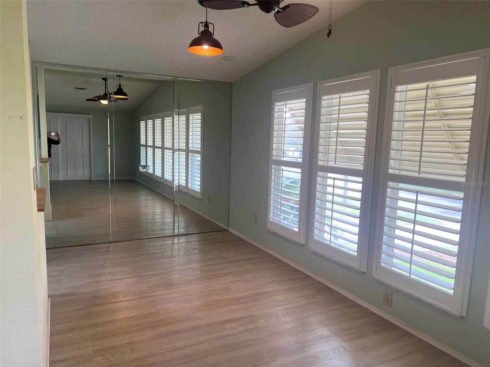 LADY LAKE ORANGE BLOSSOM GARDENS UNIT 09 - Residential