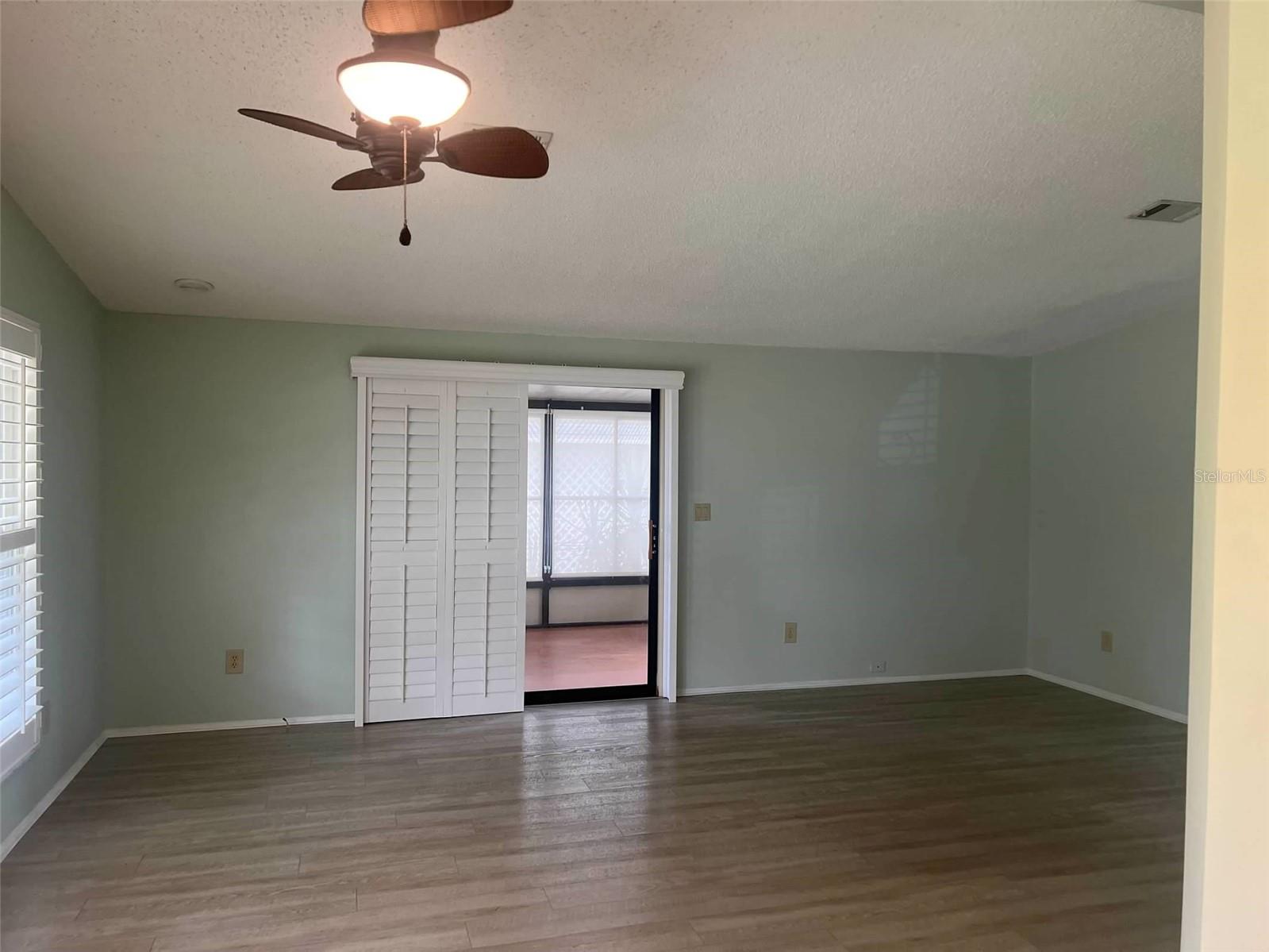 LADY LAKE ORANGE BLOSSOM GARDENS UNIT 09 - Residential