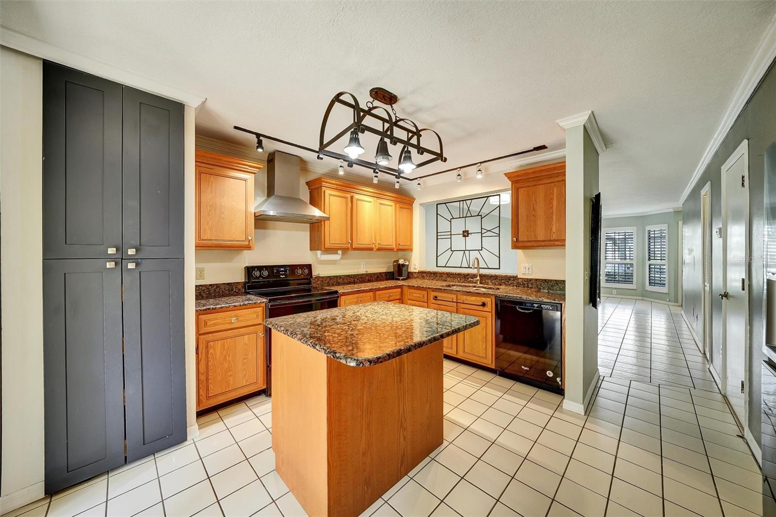 FAIRCREST III A CONDO - Residential