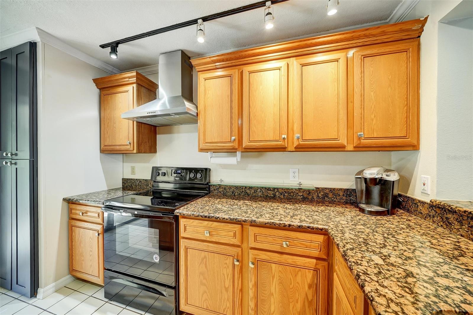 FAIRCREST III A CONDO - Residential