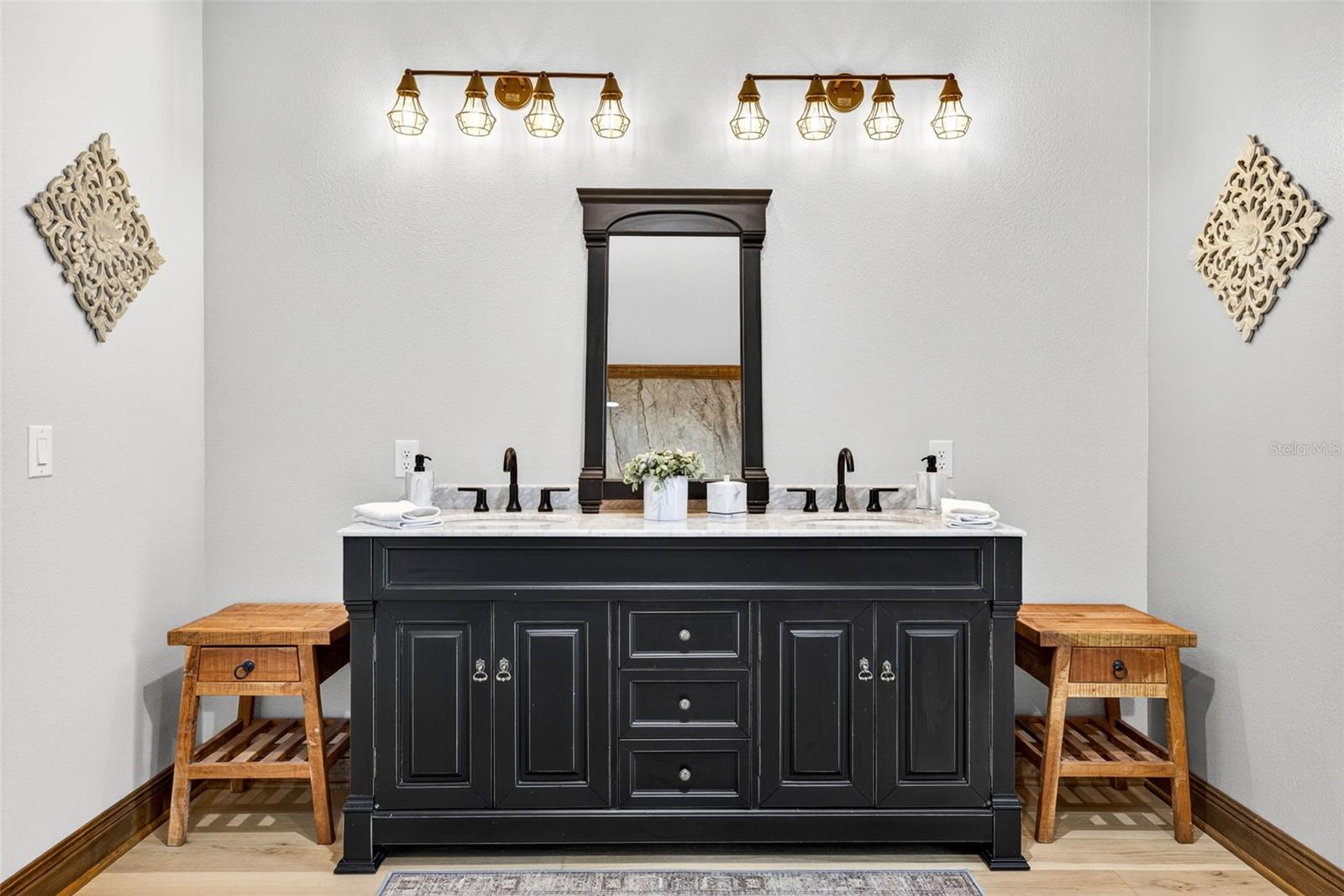 RUSTY CRK - Residential