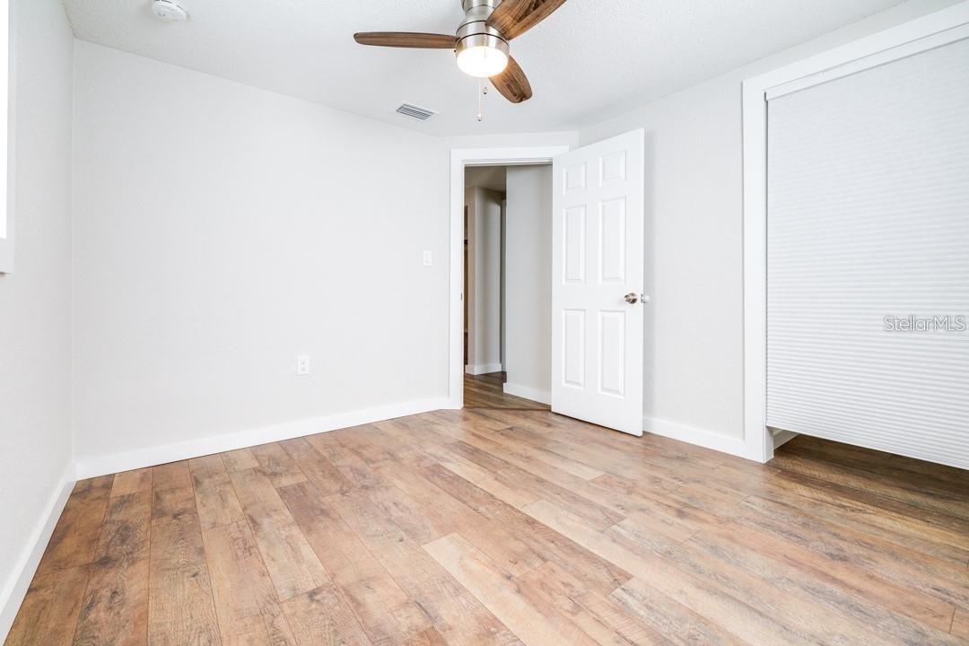 COLONIAL MANOR - Residential