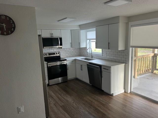 COLONIAL MANOR - Residential