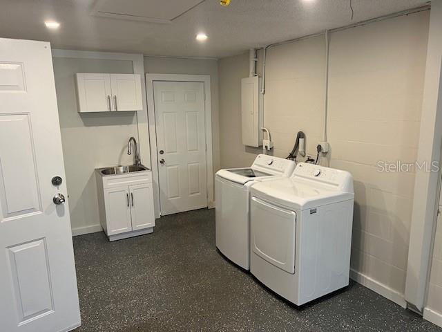 COLONIAL MANOR - Residential