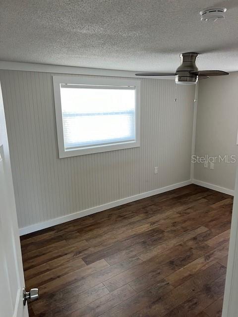 COLONIAL MANOR - Residential