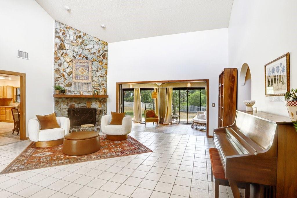 DOGWOOD HILLS - Residential