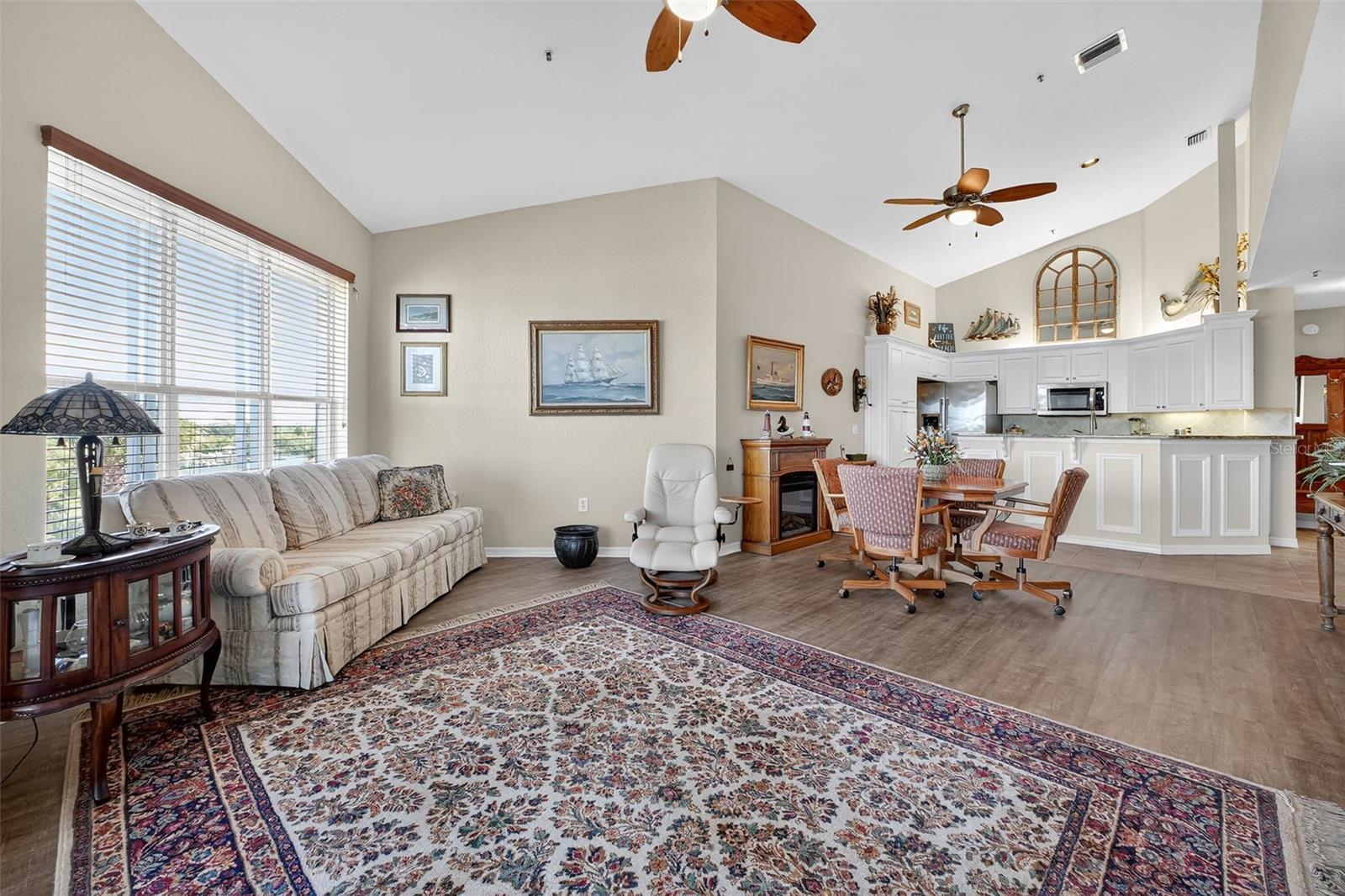 BOUCHELLE ISLAND CONDO - Residential